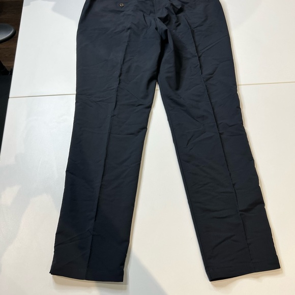 Under Armour pants black mat size waist 34 x 30 height I have 2 pairs - Picture 4 of 8